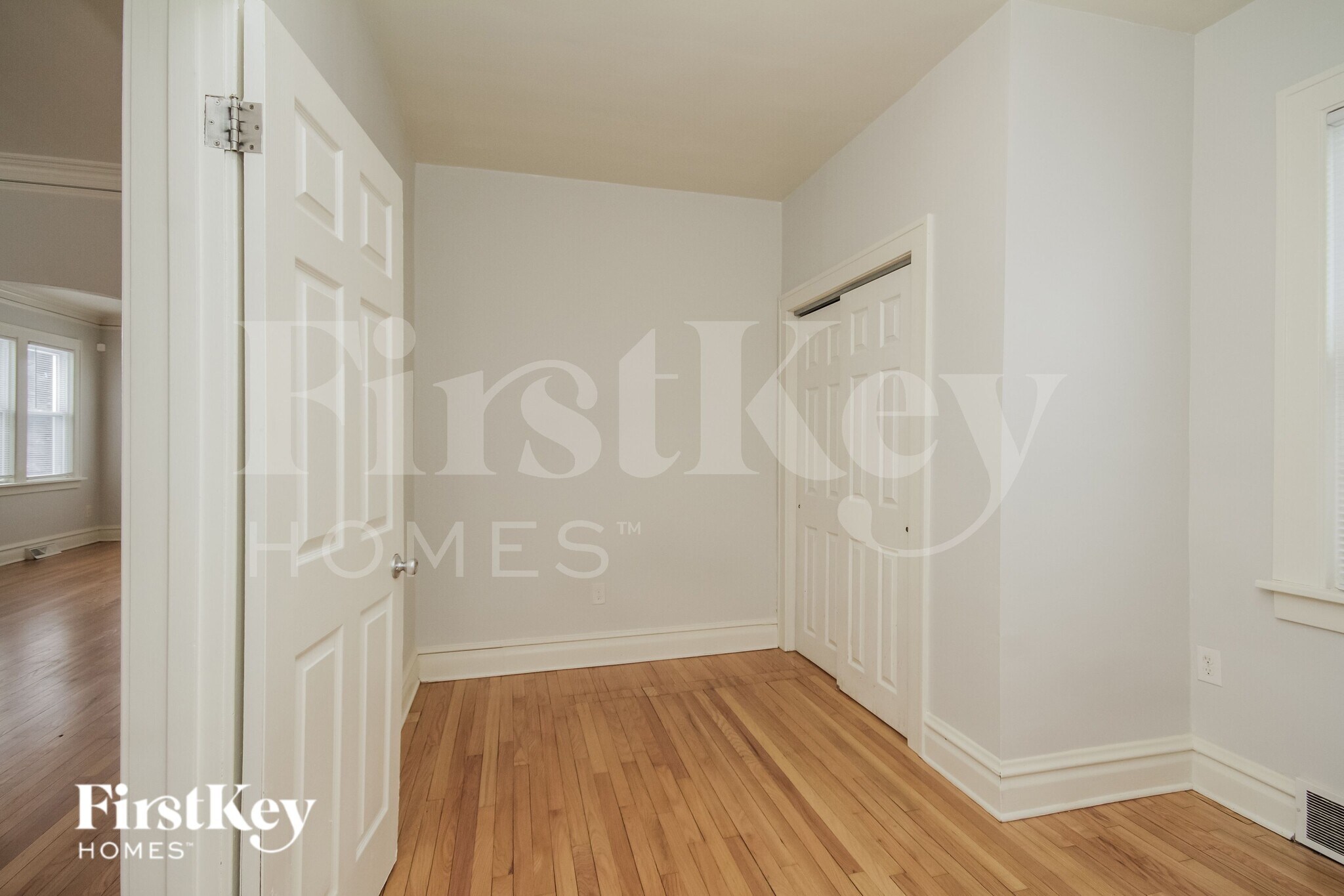 Building Photo - 649 Price Ave