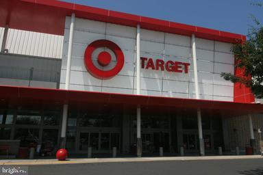 Building Photo - 3705 S George Mason Dr