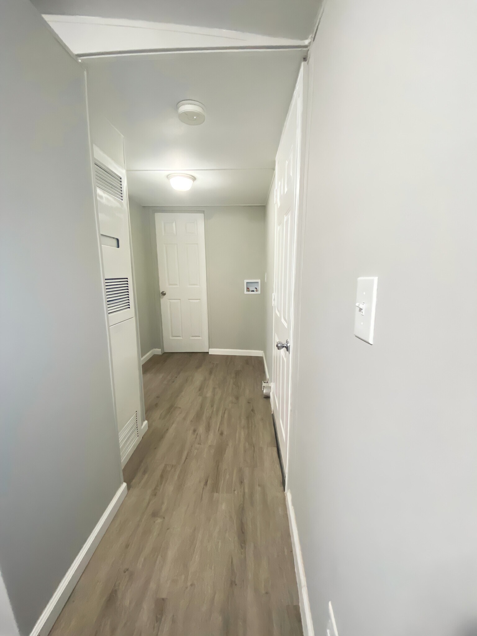 Building Photo - 777 E Yerby St