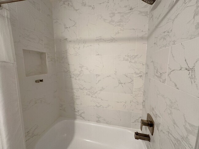 Building Photo - 46 Summer Haze Cir