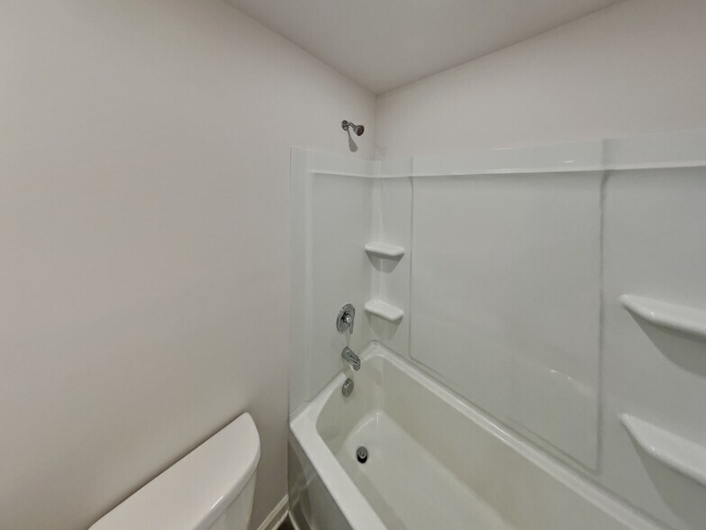 Building Photo - 6022 Elena Lynn Ct