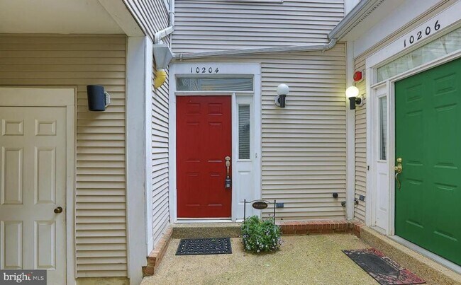 Building Photo - 10204 Crested Iris Dr