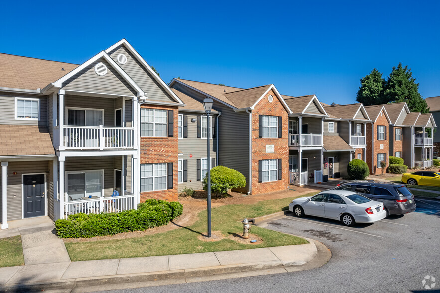 Building Photo - Eastwood Village