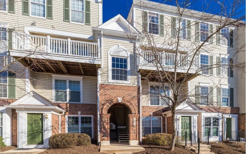 Building Photo - 46956 Courtyard Sq