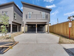 Building Photo - 8409 Mahalia Dr