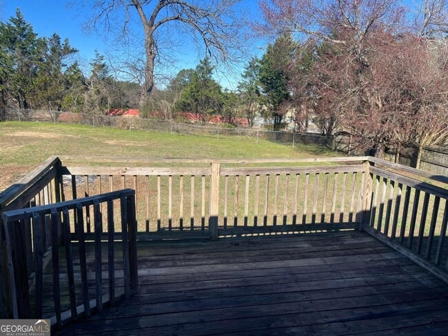 Building Photo - 1301 Hickory Ridge Trail