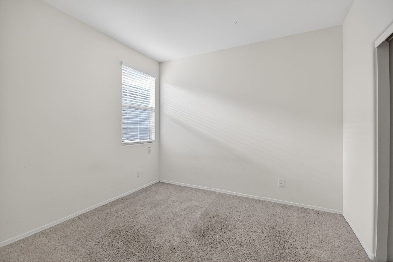 Building Photo - 12750 N Gibbs Ave