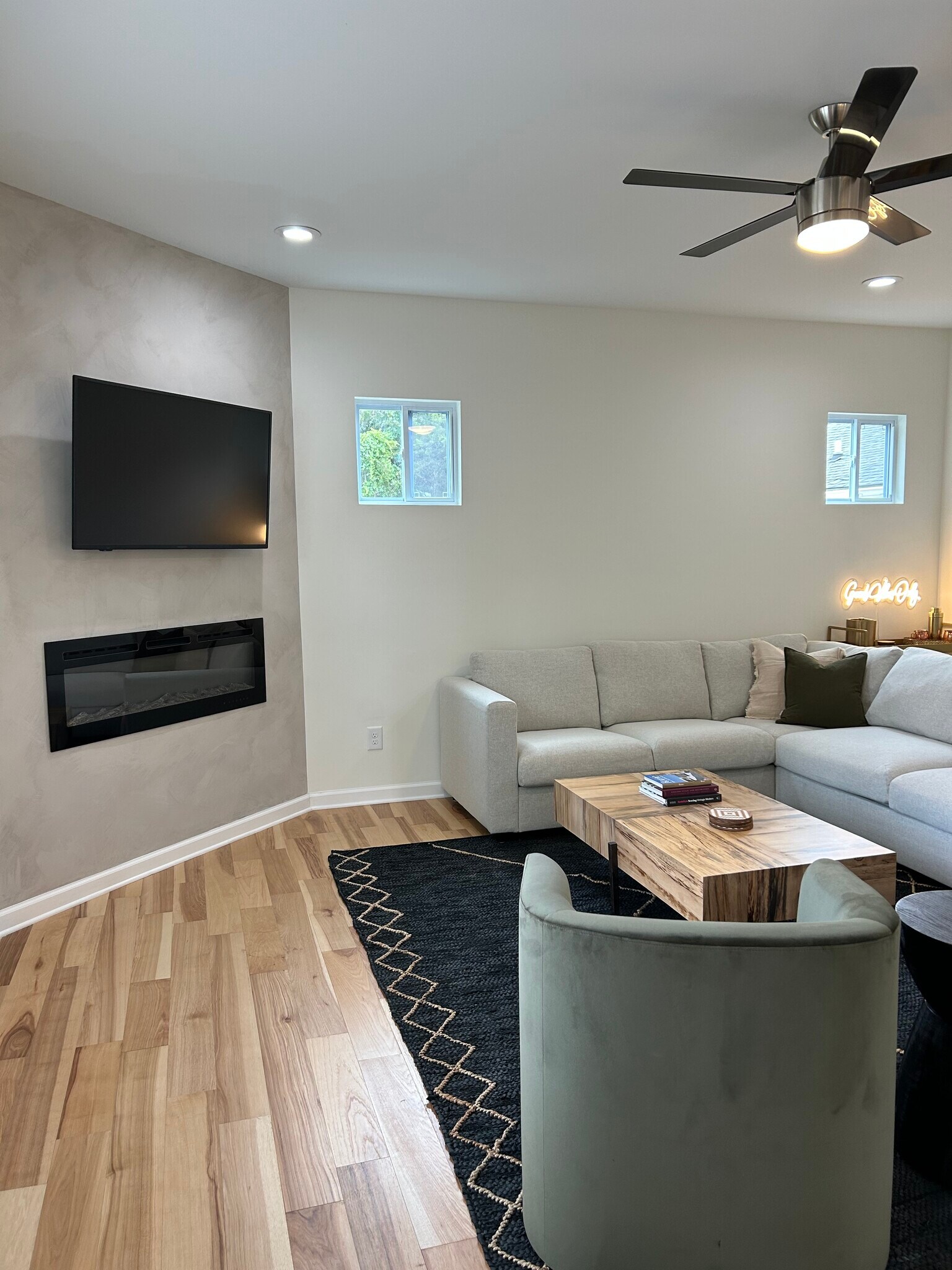 Building Photo - 2501B Whites Creek Pike