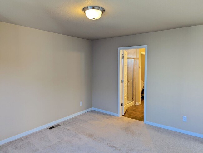 Building Photo - Banning Lewis home on Timberlake Loop for Rent!!