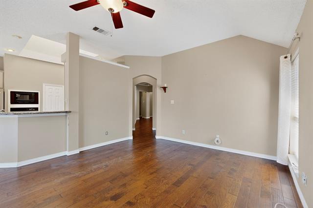 Building Photo - 9700 Wolf Creek Dr