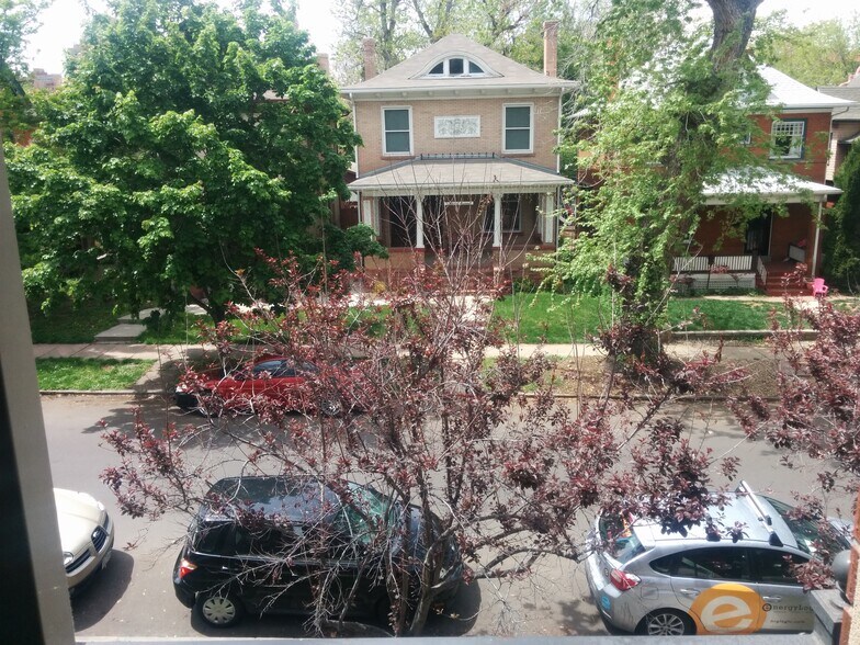 Building Photo - 1330 Elizabeth St