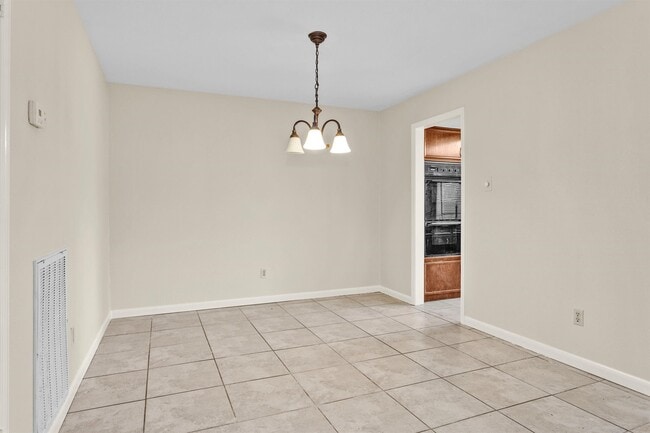 Building Photo - 3127 Wagon Trail Dr
