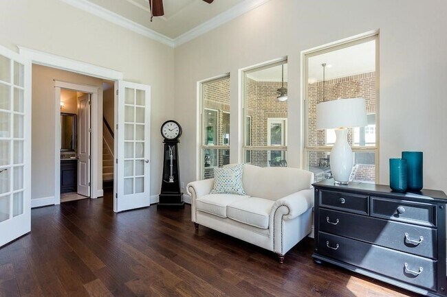 Building Photo - 2064 Bluestem Dr