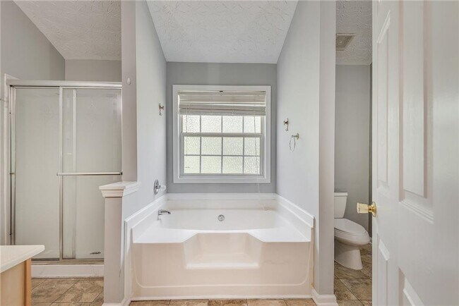 Building Photo - 3337 Baymount Way