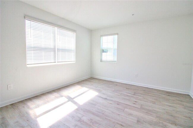 Building Photo - 11425 Listening Dr