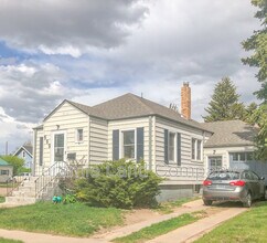 Building Photo - 669 N 10th St