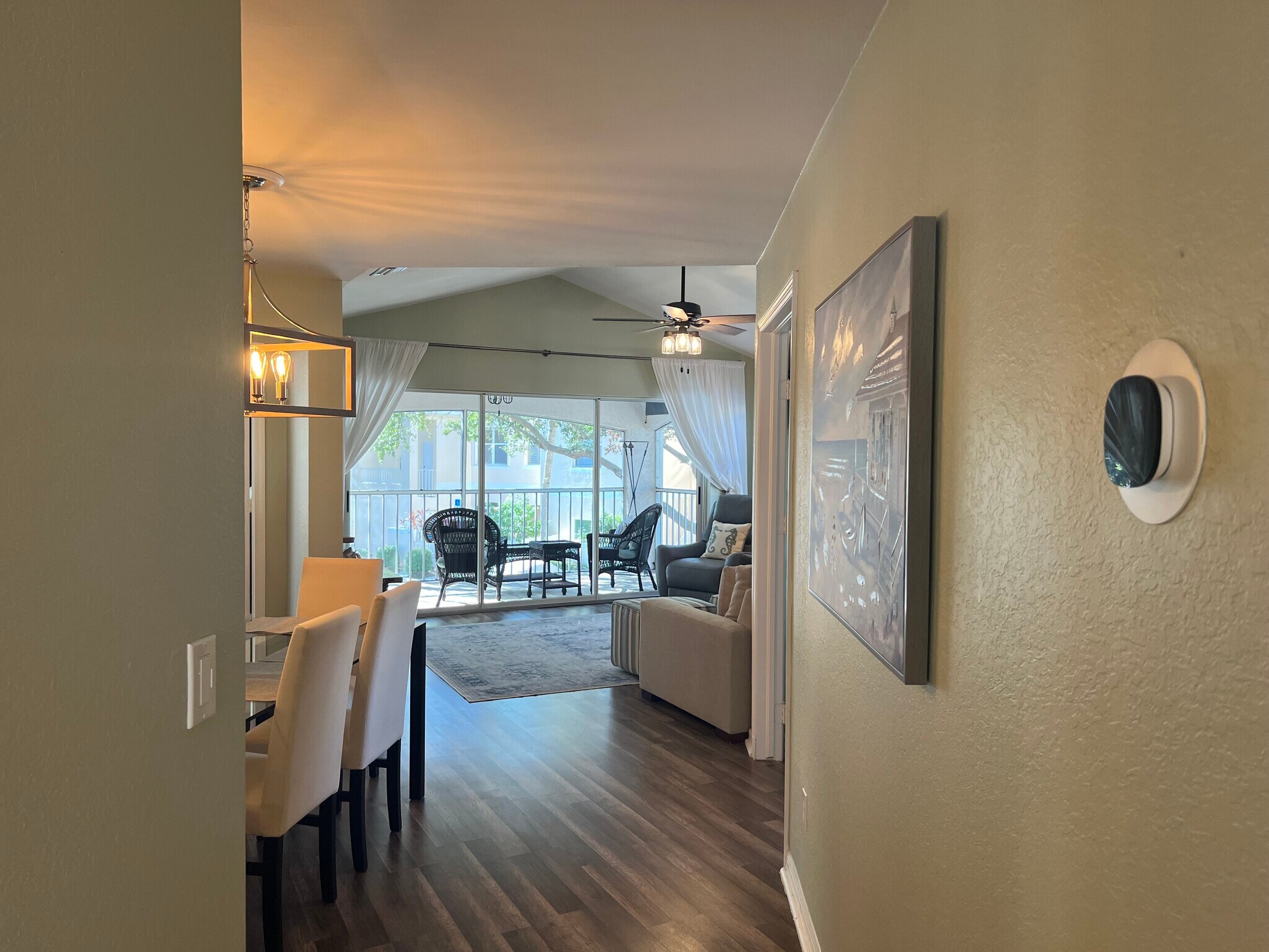 Hallway to den/dining - 1096 Woodshire Ln
