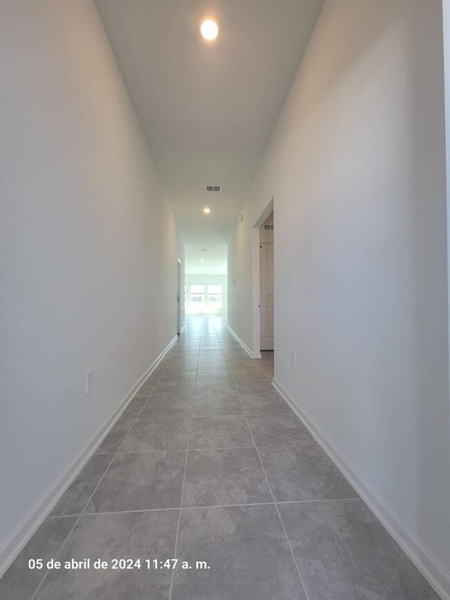Building Photo - 5004 Worchester Dr