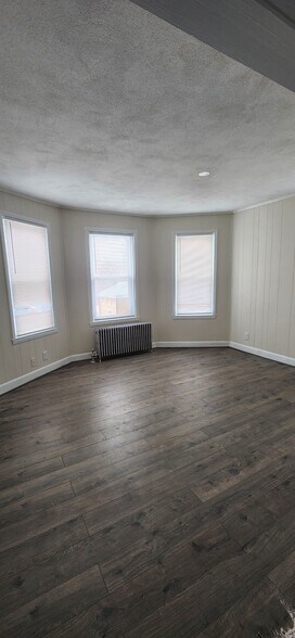 Building Photo - 47 Cumerford St