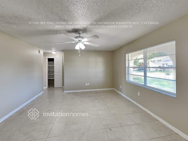 Building Photo - 348 48th St W