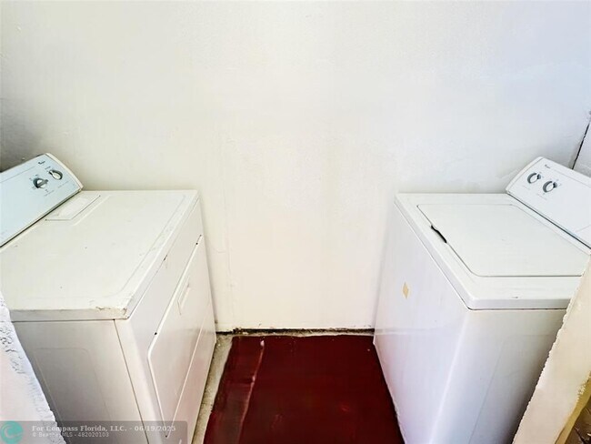 Building Photo - 15290 SW 106th Ln