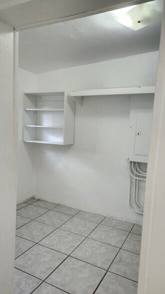 Building Photo - 8883 SW 126th Ter