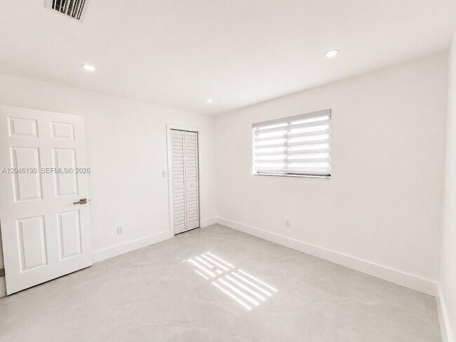 Building Photo - 1855 NW 93rd Terrace
