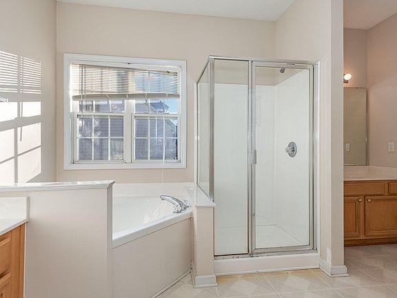 Building Photo - Build Equity While Leasing - Lease and Own from Day One!