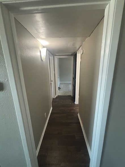 Building Photo - 531 Bedford Rd