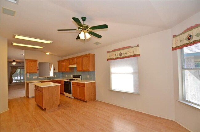 Building Photo - 3609 Ruby Red Dr