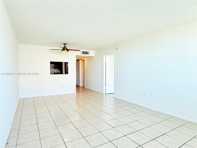 Building Photo - 1300 NE Miami Gardens Dr