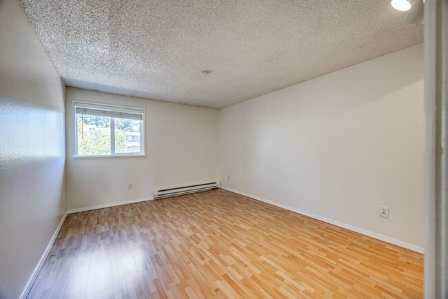 Building Photo - 261 Shepard Way NW