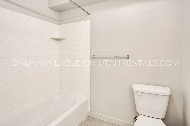 Building Photo - 1081 W 993 N