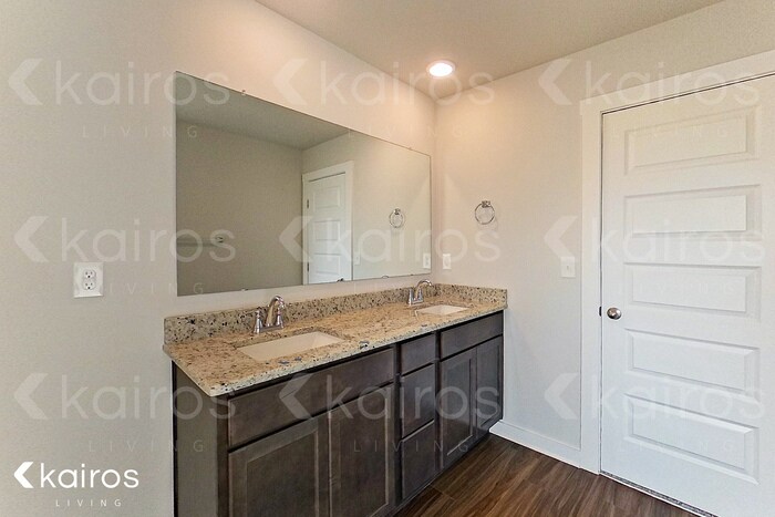 Building Photo - 6109 Stonewater Ct