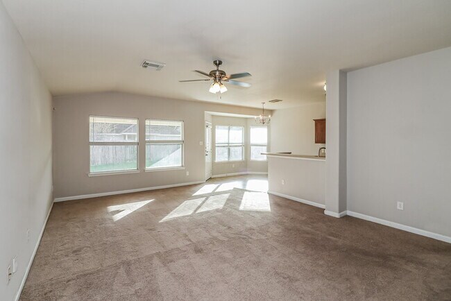 Building Photo - 15527 Lady Shery Ln