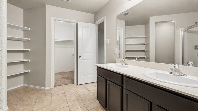 Building Photo - 21622 Messara Ct