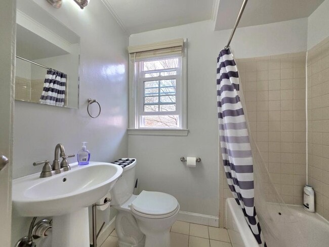 Building Photo - 6620 Boulevard View