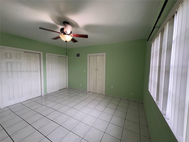 Building Photo - 9470 SW 79th St