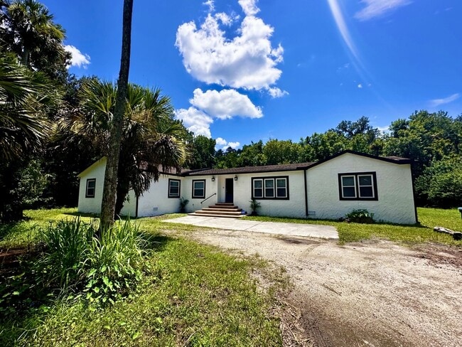 Building Photo - 2325 Salt Creek Trail