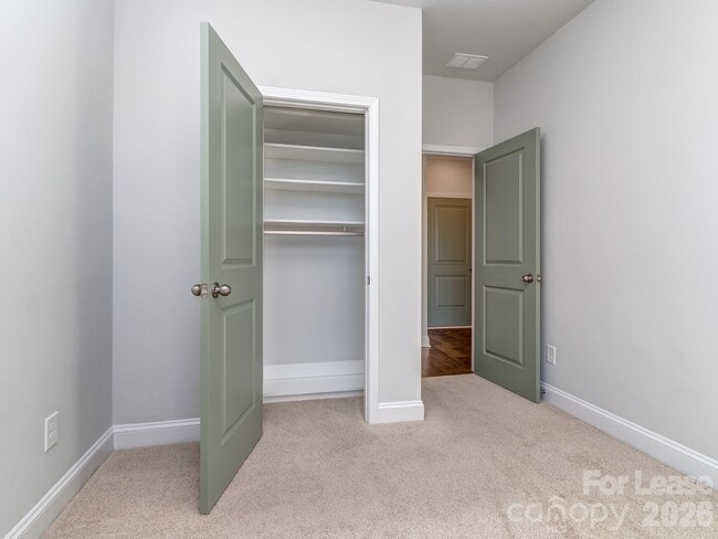 Building Photo - 5862 Ardrey Kell Rd