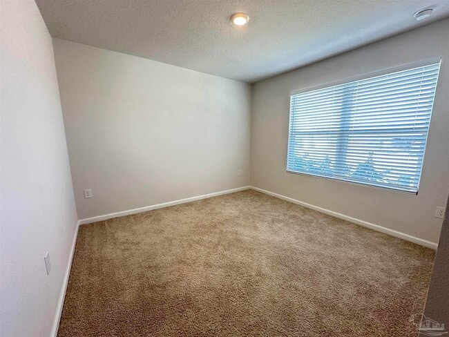 Building Photo - 4014 Whitetail Ln