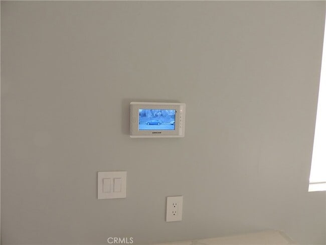 Building Photo - 22735 Del Valle St