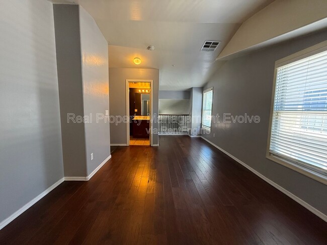 Building Photo - 4274 E Jasper Dr