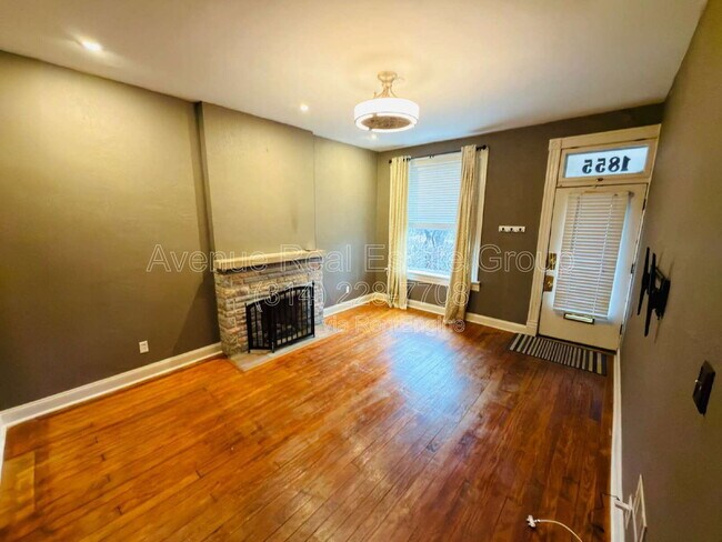 Building Photo - 1855 Russell Blvd