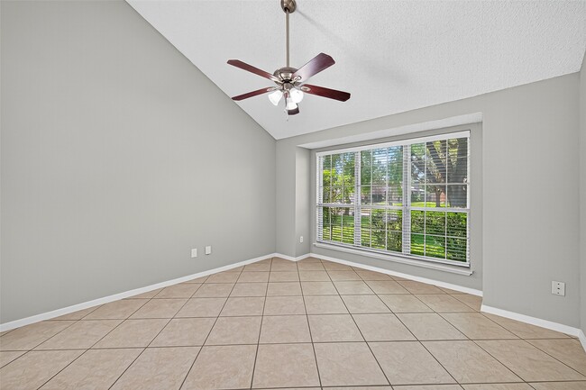Building Photo - 4650 Glenvillage St