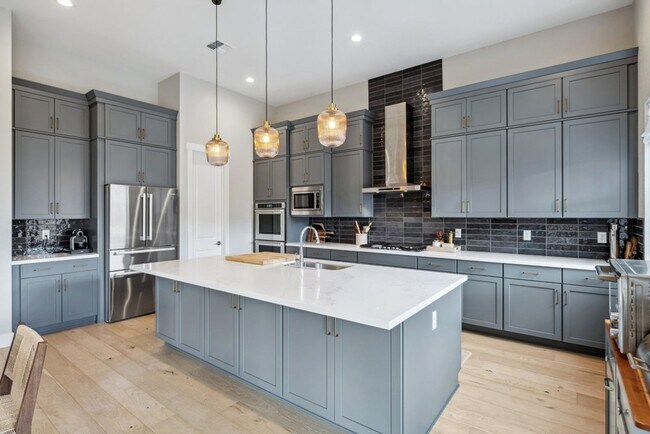 Building Photo - STUNNING AND MODERN Masterpiece!