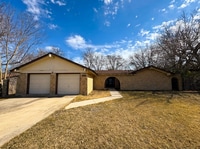 Building Photo - 1404 E Vardeman Ave