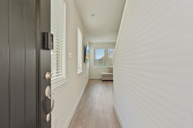 Building Photo - 17114 Pentland Hls Wy