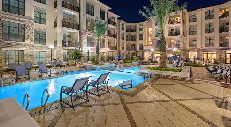 Building Photo - 3505 W Sam Houston Pkwy S