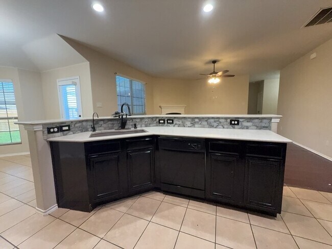 Building Photo - 2333 Cedarwood Dr